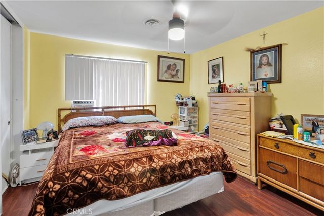 858 Coral Avenue, Hemet, CA 92543