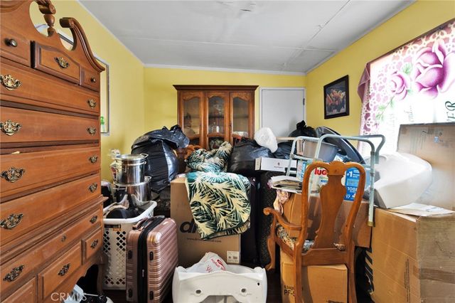 858 Coral Avenue, Hemet, CA 92543