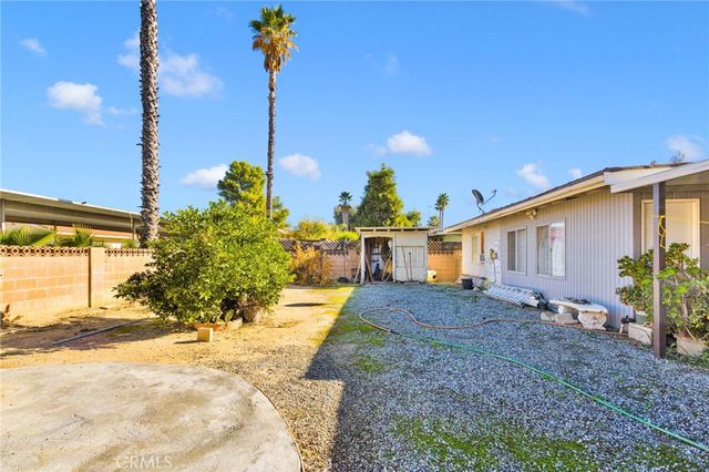 858 Coral Avenue, Hemet, CA 92543