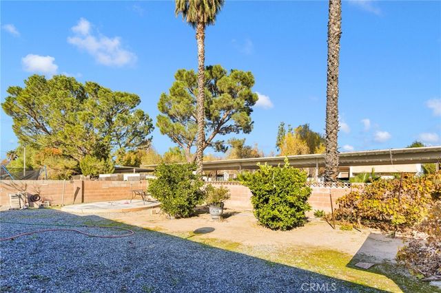 858 Coral Avenue, Hemet, CA 92543