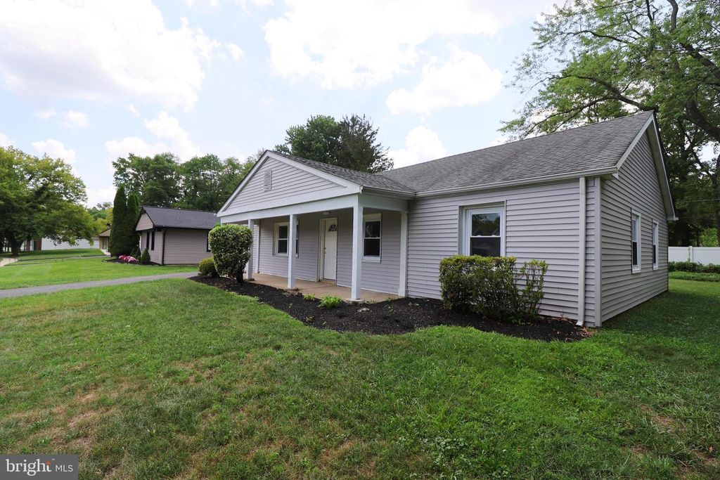 57 EAST LN, WILLINGBORO, NJ 08046 — photo 2