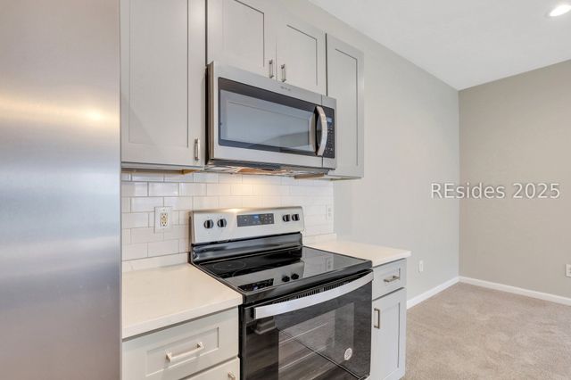 112 Union Cemetery Rd Apt 228, Hilton Head Island, SC 29926