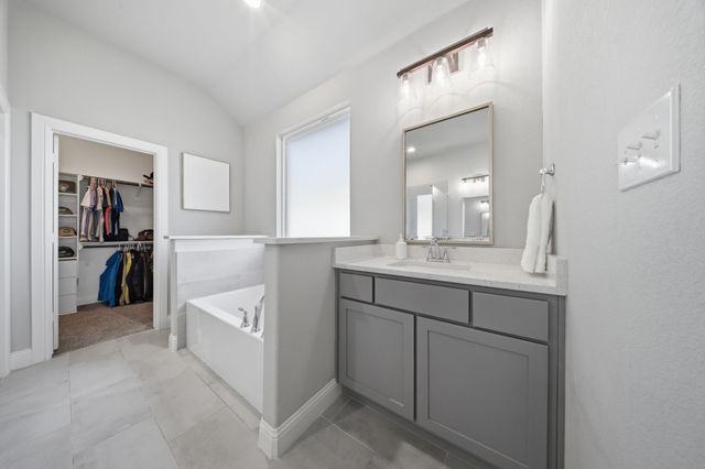 315 Bronco Drive, Pilot Point, TX 76258