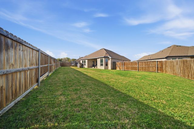 315 Bronco Drive, Pilot Point, TX 76258