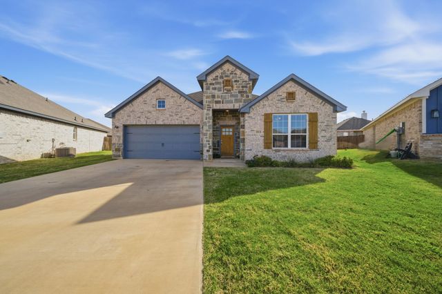 315 Bronco Drive, Pilot Point, TX 76258