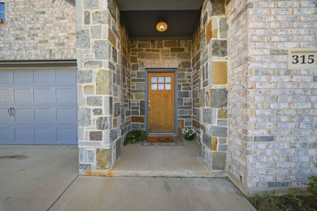 315 Bronco Drive, Pilot Point, TX 76258