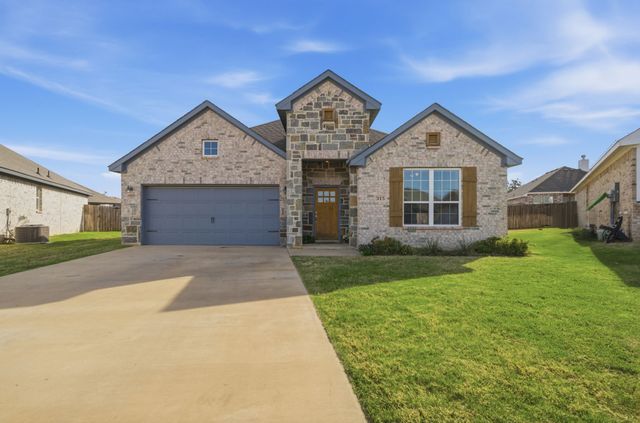 315 Bronco Drive, Pilot Point, TX 76258