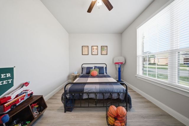 315 Bronco Drive, Pilot Point, TX 76258