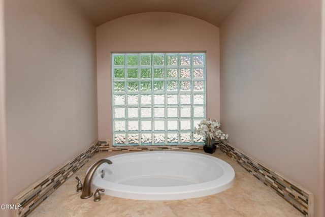 5421 Brigadoon Lane, Bakersfield, CA 93312