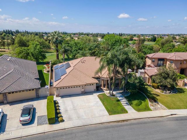 5421 Brigadoon Lane, Bakersfield, CA 93312