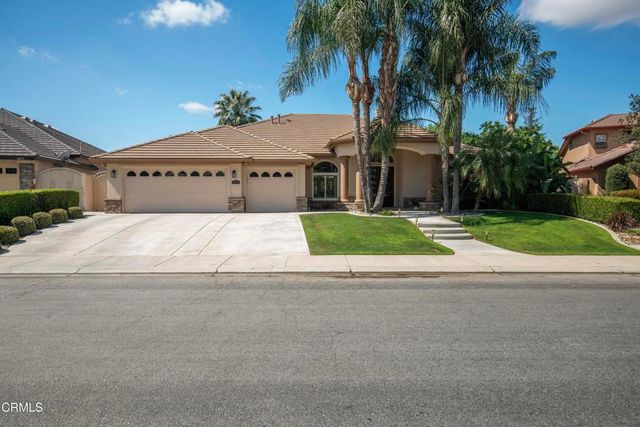 5421 Brigadoon Lane, Bakersfield, CA 93312