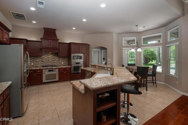 5421 Brigadoon Lane, Bakersfield, CA 93312