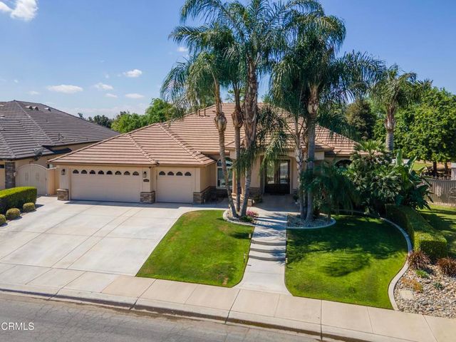 5421 Brigadoon Lane, Bakersfield, CA 93312