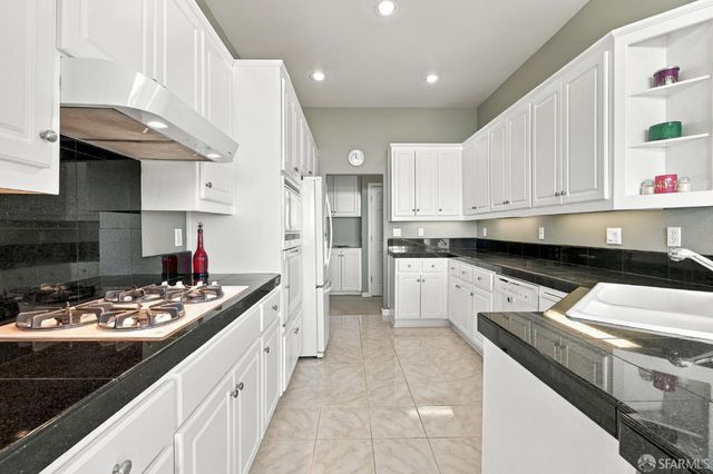 152 Golden Eagle Lane, Brisbane, CA 94005