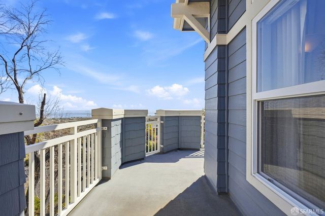 152 Golden Eagle Lane, Brisbane, CA 94005