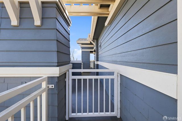 152 Golden Eagle Lane, Brisbane, CA 94005
