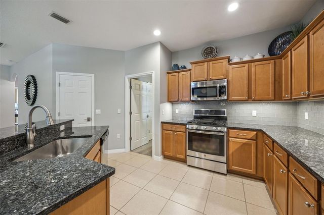 3528 BERKSHIRE WOODS TERRACE, Deltona, FL 32725