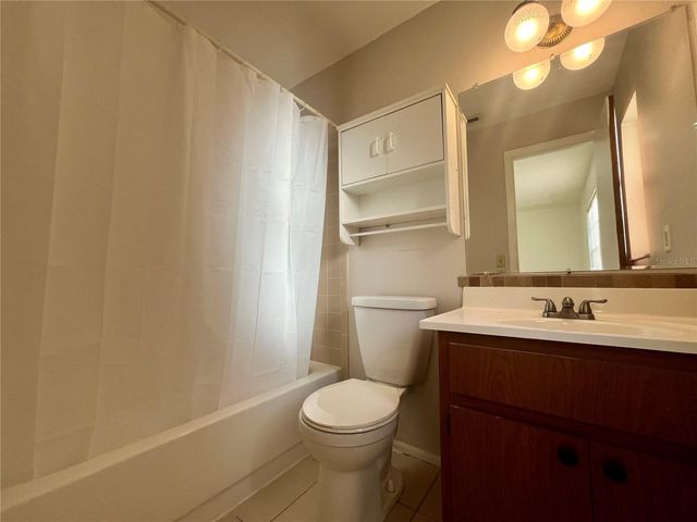 705 BAYOU AVENUE, Tarpon Springs, FL 34689