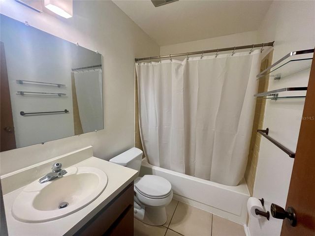 705 BAYOU AVENUE, Tarpon Springs, FL 34689