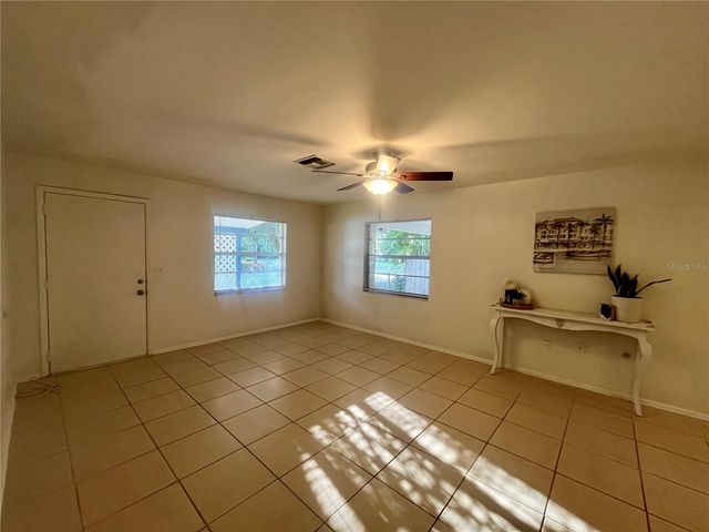 705 BAYOU AVENUE, Tarpon Springs, FL 34689