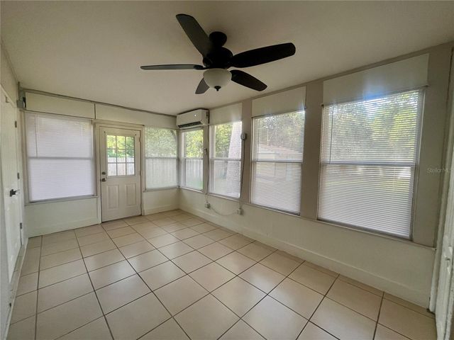 705 BAYOU AVENUE, Tarpon Springs, FL 34689