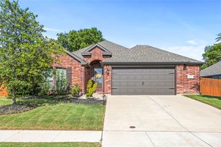 1912 Sunflower Drive, Glenn Heights, TX 75154
