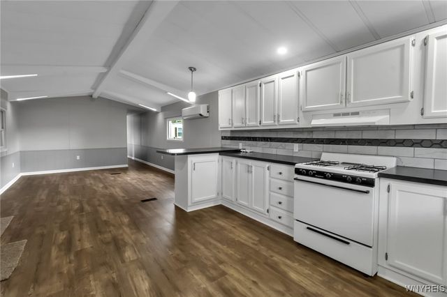 383 Birchwood Drive, Lockport Town, NY 14094