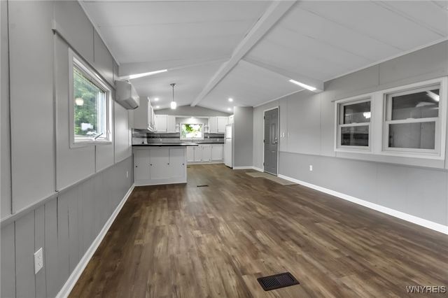 383 Birchwood Drive, Lockport Town, NY 14094