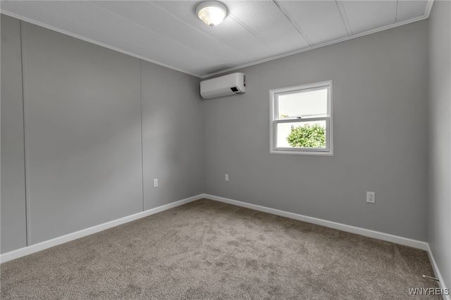 383 Birchwood Drive, Lockport Town, NY 14094