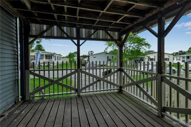 383 Birchwood Drive, Lockport Town, NY 14094