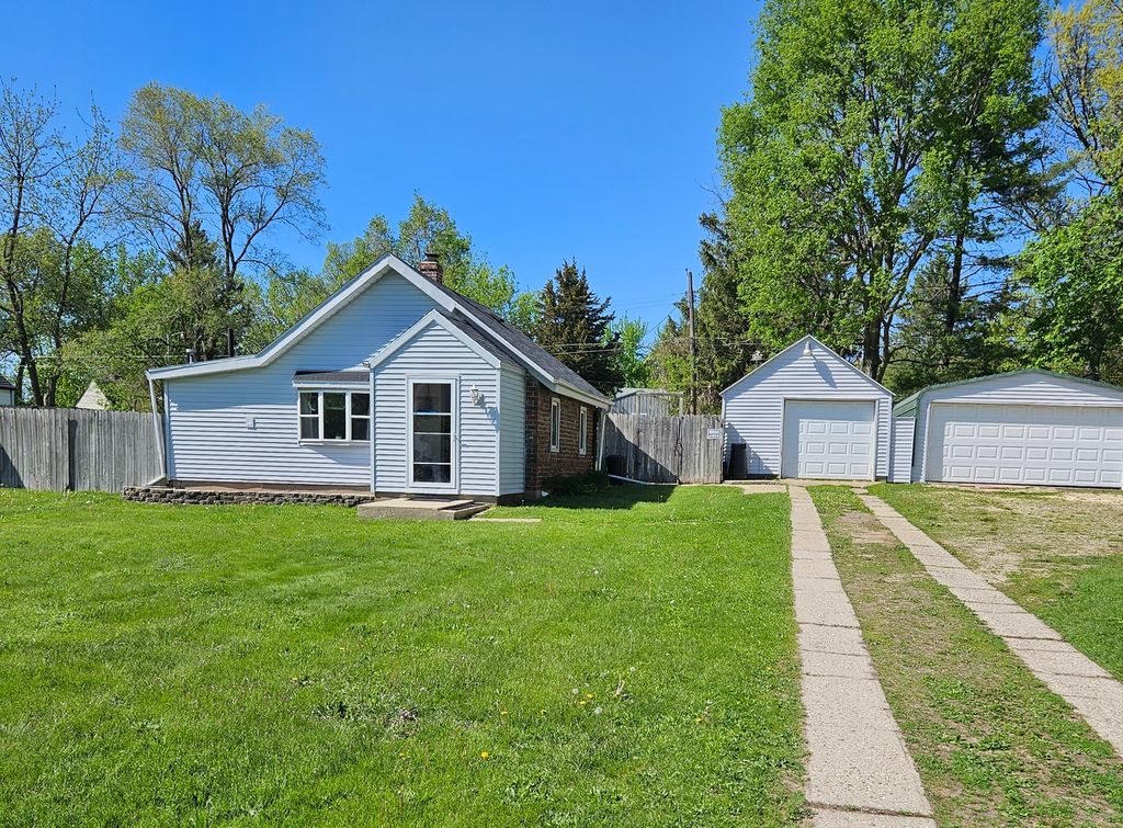 4309 KENNETT Avenue, Rockford, IL 61101