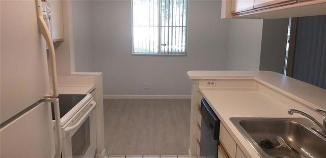 9933 Westview Drive 427, Coral Springs, FL 33076