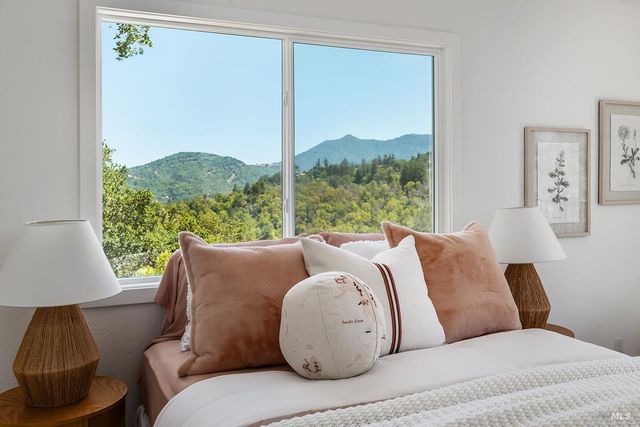 500 Iron Springs Rd, Fairfax, CA 94930