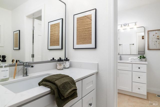 500 Iron Springs Rd, Fairfax, CA 94930