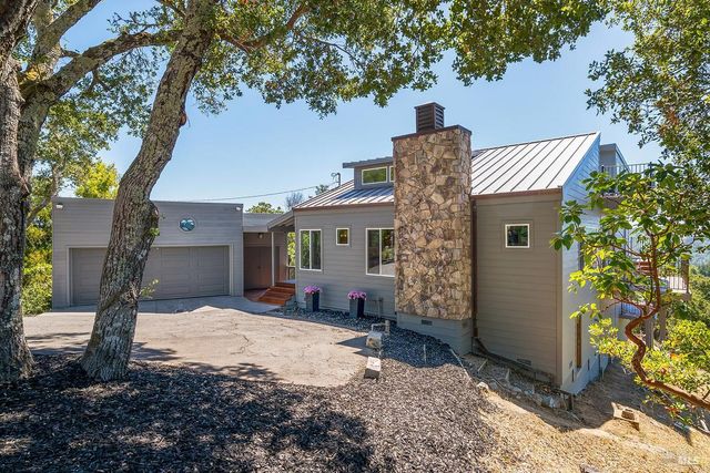 500 Iron Springs Rd, Fairfax, CA 94930