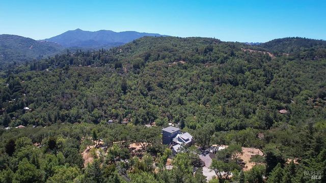 500 Iron Springs Rd, Fairfax, CA 94930