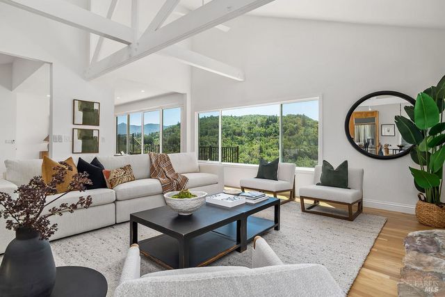 500 Iron Springs Rd, Fairfax, CA 94930