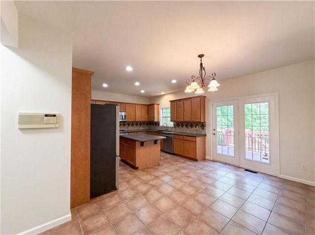 520 Lullaby Court, Fayetteville, GA 30214