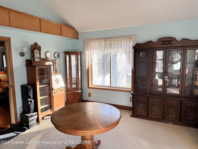 10004 Lakeside Drive, Perrinton, MI 48871