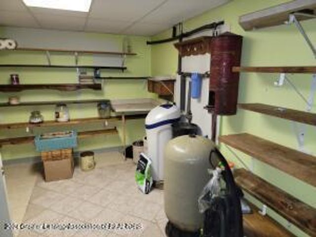 10004 Lakeside Drive, Perrinton, MI 48871