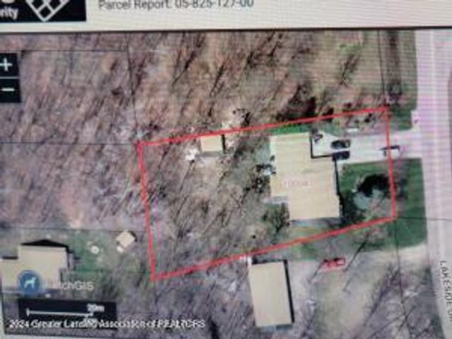 10004 Lakeside Drive, Perrinton, MI 48871