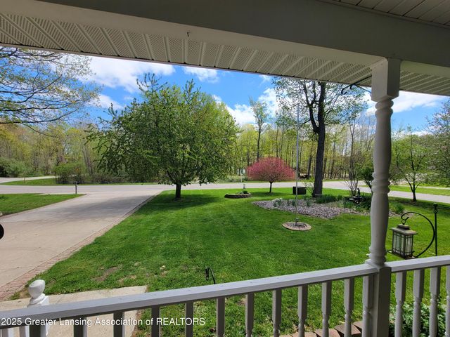 10004 Lakeside Drive, Perrinton, MI 48871