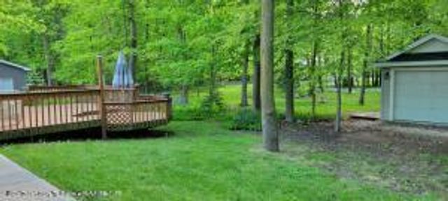 10004 Lakeside Drive, Perrinton, MI 48871