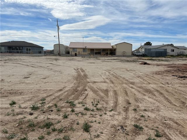 1700 South Zelzah Avenue, Pahrump, NV 89048