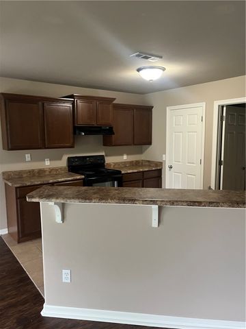 914 Post Road, Rogers, AR 72758