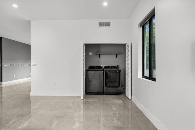 808 NW 5th Terrace, Hallandale Beach, FL 33009
