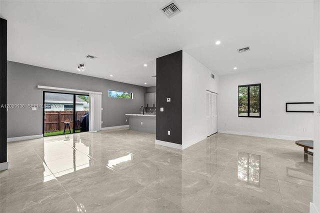 808 NW 5th Terrace, Hallandale Beach, FL 33009