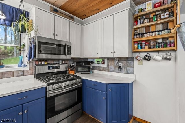 170 Flanders-Drakestown Rd, Mount Olive Twp., NJ 07836