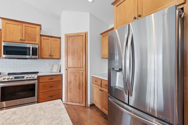 220 CORNELLIUS MARTIN COURT, De Pere, WI 54115