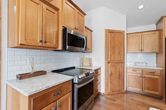 220 CORNELLIUS MARTIN COURT, De Pere, WI 54115
